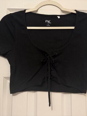 PacSun Black Lace-Up Ribbed Crop Top